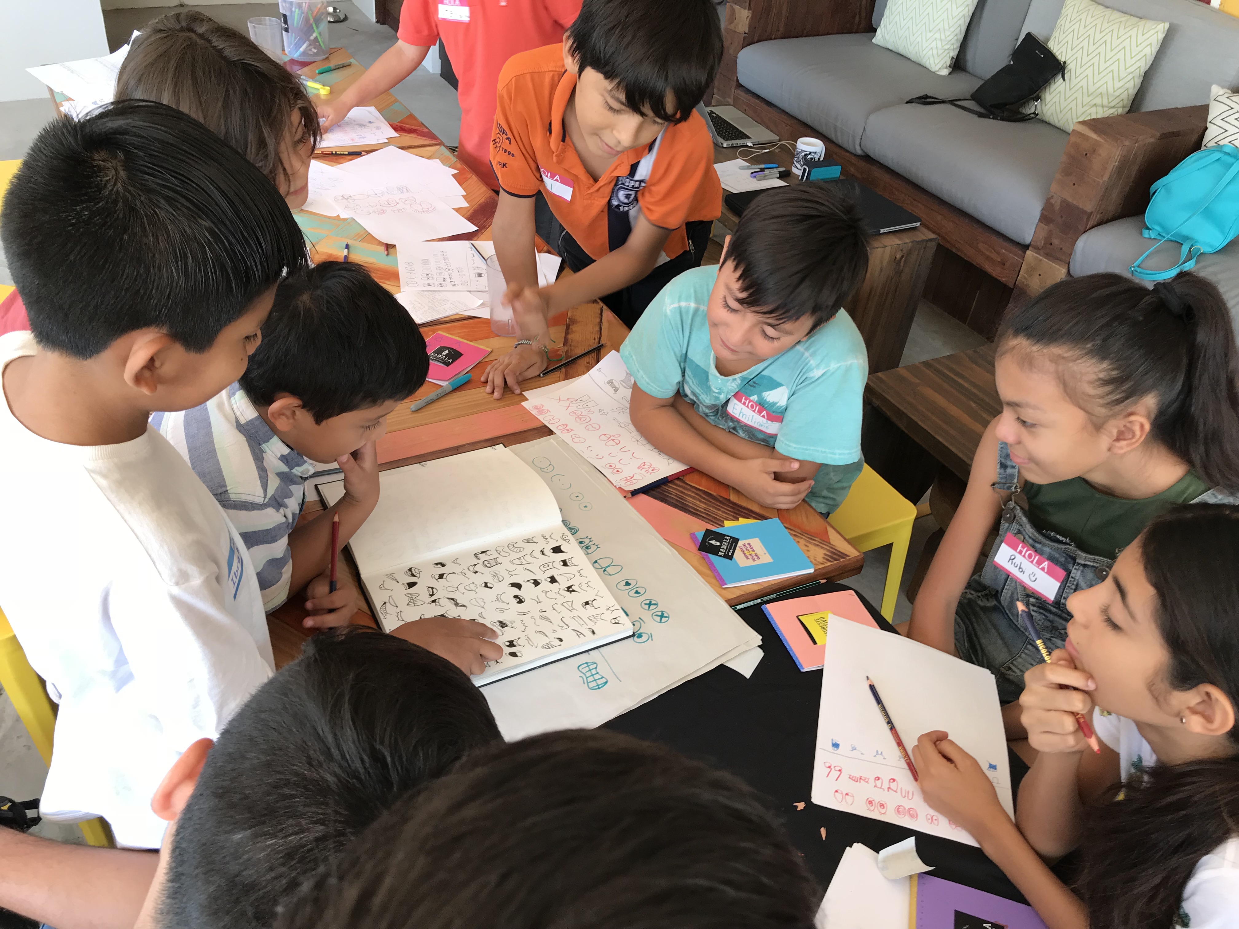 Taller dibujo creatividad niños